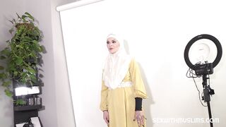 Muslim wife for the first time at the photographer - Luisa Star