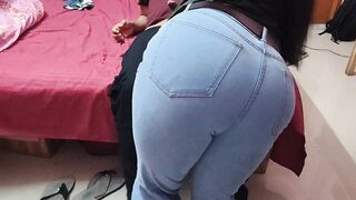 Horny Bengali Secretary Fucks her Boss in Delhi to get her Raise to maintain her Sexy Figure