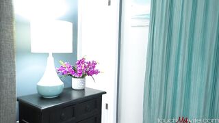 Lilly Hall - Wifes Big Cock Thanksgiving Surprise Stuffin