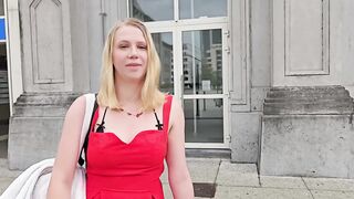 JacquieEtMichelTV - Lola De Mons - 28 Years Old From Mons