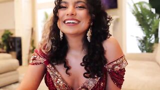 Desi Babe In Traditionals Dress