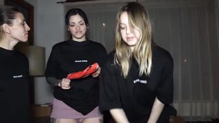 The great Argentinian porn ORGY: 4 whores thirsty for cock and 2 lucky guys! - Knock Knock Club