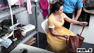 Zoey Foxx Housewife Gets Caught Stealing - ShoplyfterMylf