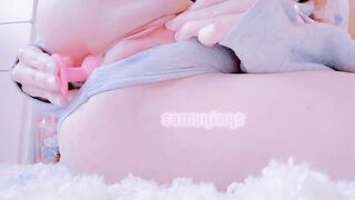 teen stretching asshole