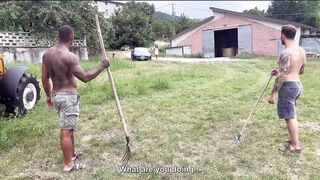 DUE CONTANDINI MI SPACCANO LA FIGA - Mi sono persa e mi hanno scopata! con Lucas Peracchi