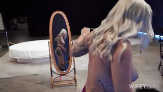 Gorgeous Hotwife Takes A Thick BBC - Elana Bunnz