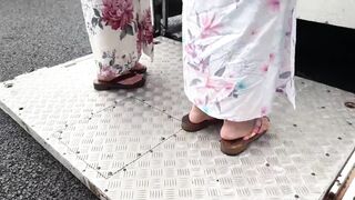 SDMM-214 Magic Mirror Bus: It’s A Summer Festival!! Girls-Only, Blushing, Embarrassing Yukata Poker Match On The Way To